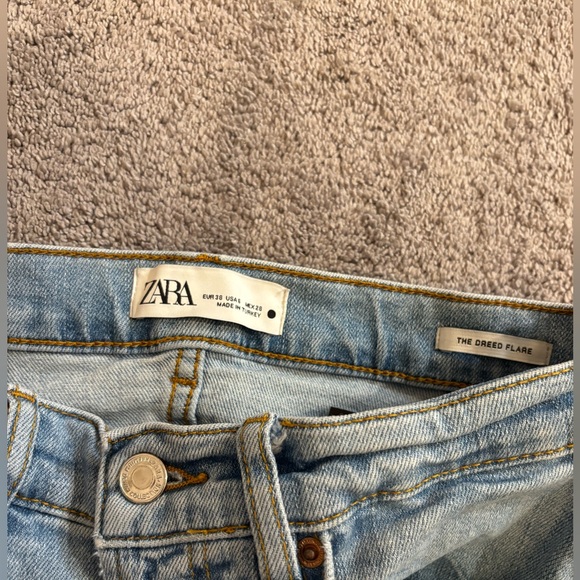 Jeans - Picture 3 of 3